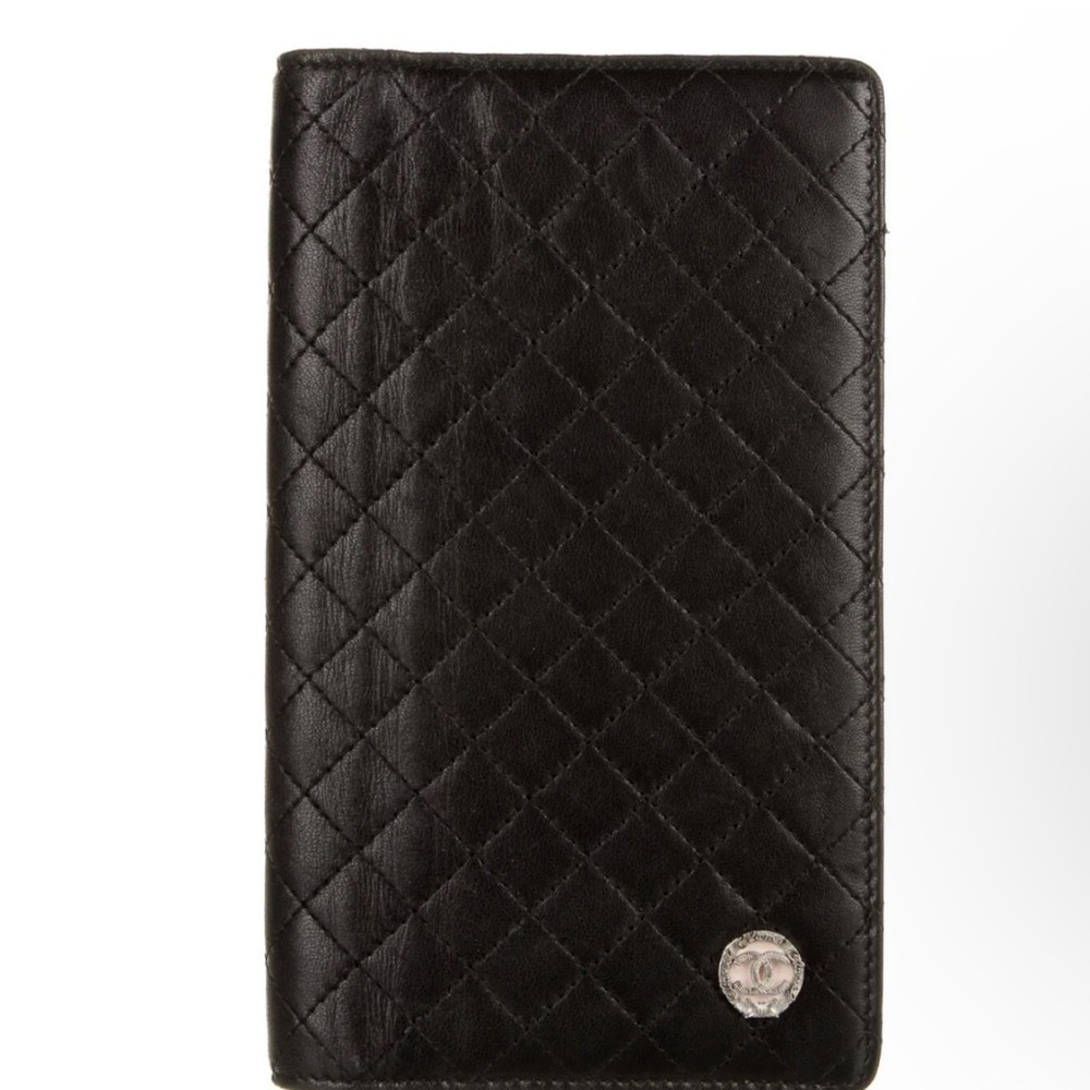 Chanel Quilted Lambskin CC Bow Yen Bifold Wallet Rare Authentic